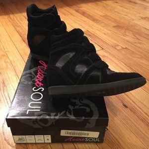 HeartSoul Black Iona wedge sneakers